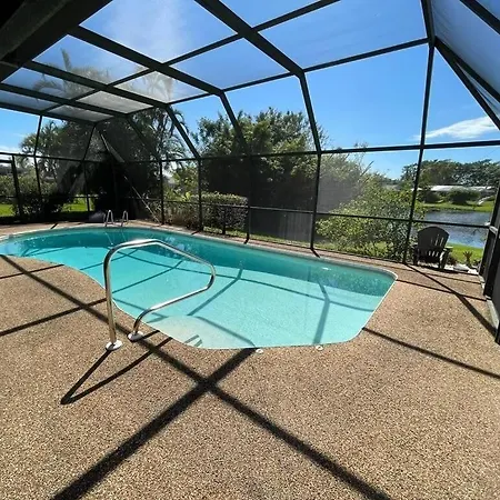 Pool Home With A New Sparkling Pool, Close To Beach, Lovely Lake View